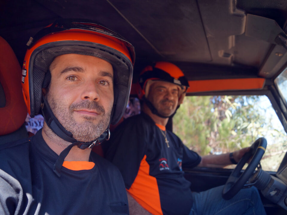 Carlos Ruiz, copiloto, y, Salvador Moral, piloto, equipo La Mina Competición.