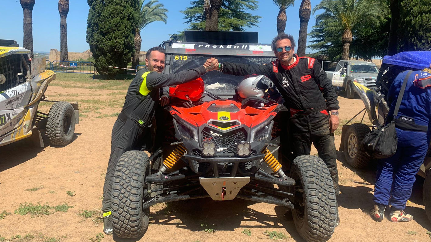 Carlos Ruiz, izquierda, y Carlos Vento, en la Baja Dehesa Extremadura 2022.