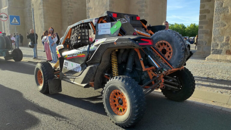 Comienza la participación del equipo Patriot Racing Team en la VII Baja Dehesa Extremadura 2023